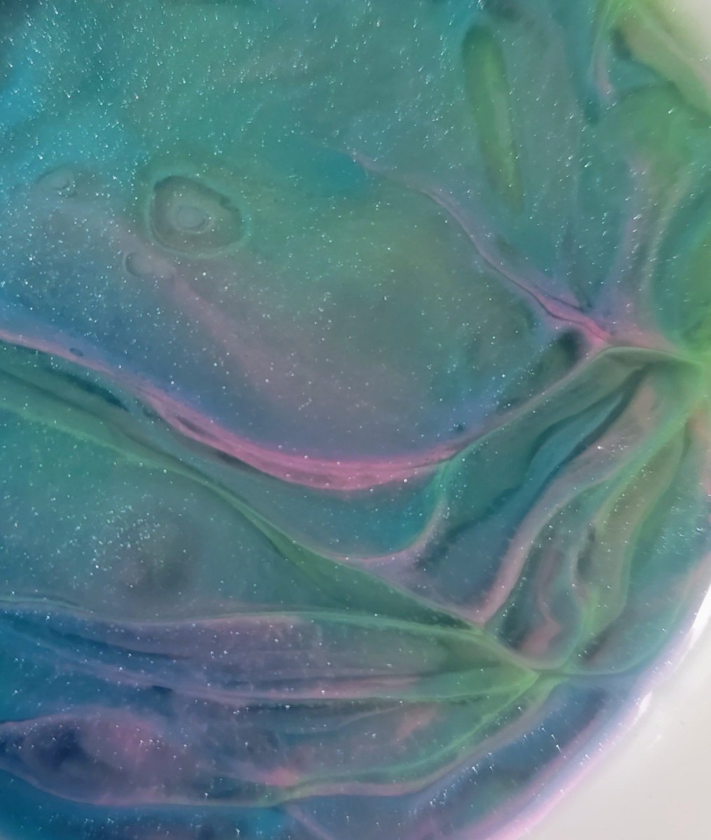 Amity_XCA's tweet photo. A very bright and fun color marble. I had quite the experience today with this after learning yesterday. 

The colors are so beautiful together! (I don't do much bright) 
I hope you all enjoy! 🦚🥰
@XenocatArtifact https://t.co/gw23TZC2bU