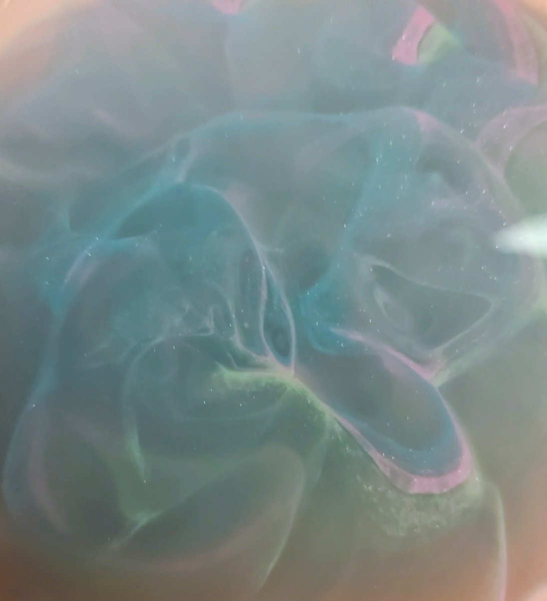 Amity_XCA's tweet photo. A very bright and fun color marble. I had quite the experience today with this after learning yesterday. 

The colors are so beautiful together! (I don't do much bright) 
I hope you all enjoy! 🦚🥰
@XenocatArtifact https://t.co/gw23TZC2bU