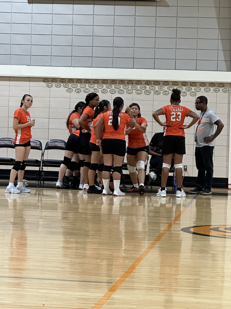 StovallMS_AISD's tweet photo. 8th grade volleyball game against @LewisMS_AISD tonight. @AldineISD @A_TeamAthletics @DrWynneLaToya @StovallMS_6thWC Thanks for the pics!  #ChooseAldine #StovallVolleyball https://t.co/etyxNha2ng