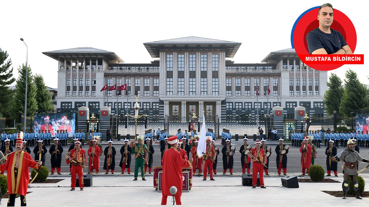 BirGun_Gazetesi's tweet photo. ‘Saray’ın ofisi’ para yuttu: Bir yılda 779,1 milyon TL

Cumhurbaşkanlığı Hükümet Sistemi’nin ilk kararnamesi ile kurulan ve ismi 2025’te Yatırım ve Finans Ofisi olarak değiştirilen birimin fahiş harcaması açığa çıktı. Başkan, üç başkan yardımcısı, beş daire başkanı ve 10 müdürün istihdam edildiği ofisin yıllık harcamasının 779,1 milyon TL olduğu belirlendi
https://t.co/JHtfdpM6n1