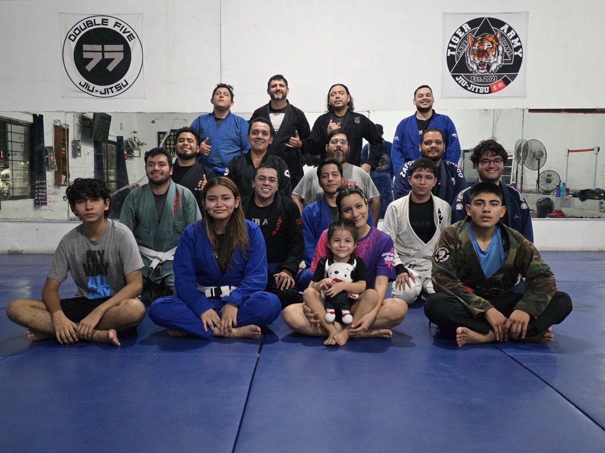TigerArmyBJJ's tweet photo. Tiger Army Jiu-Jitsu 

(24/SEP/26´) 

#TigerArmyJiuJitsu #Bjj #BrazilianJiuJitsu #JiuJitsu #BjjMonterrey #Grappling #DoubleFiveJiuJitsu https://t.co/wLd04B4Qca