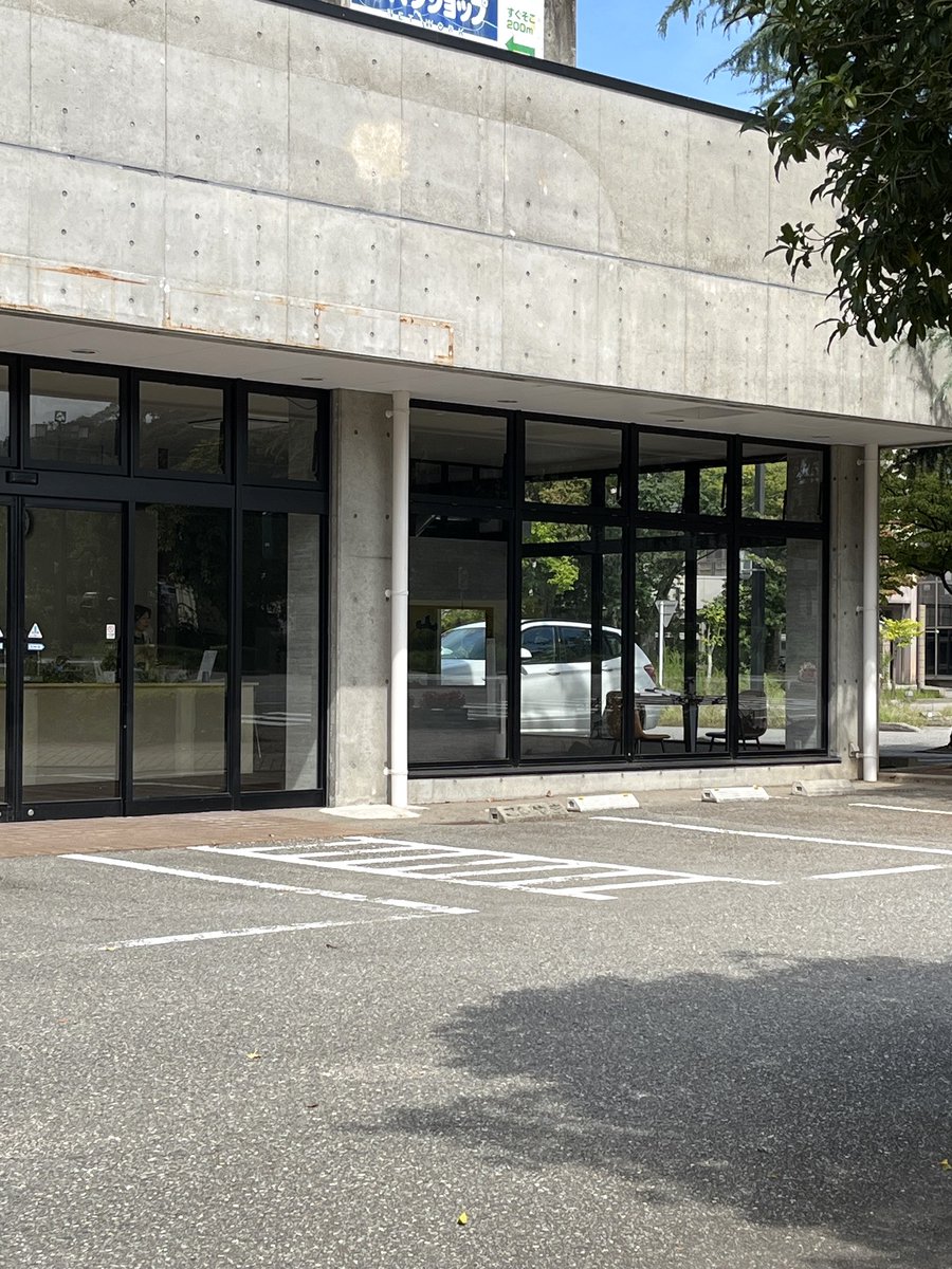 YMotokazz's tweet photo. 金沢市もりの里
『FULFIL COFFEE ROASTERY』
10月オープン予定
焙煎珈琲と手作り焼菓子等を提供する大きめカフェ
後日詳報 https://t.co/kLCHH6IBTq