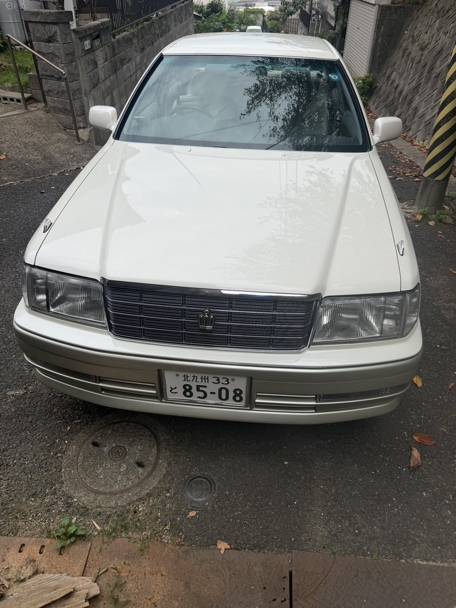 Bigbang221S's tweet photo. いつかはcrown
やっぱりいい車 https://t.co/w3CfDjEmSu