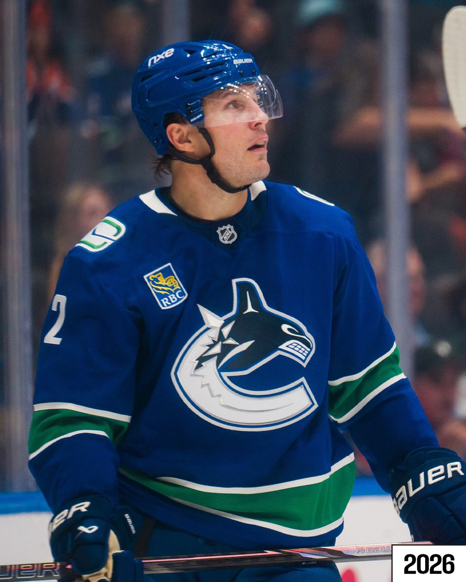 Luke Schenn in a Vancouver Canucks uniform