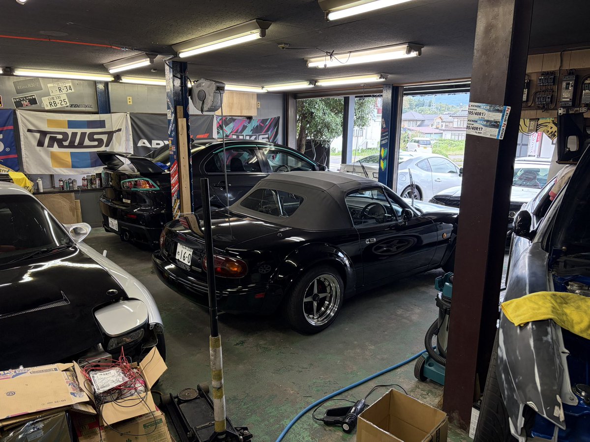 rx7fd3sikeya's tweet photo. 時代に逆行していくスタイル
を感じた https://t.co/FOuYVK6sNO