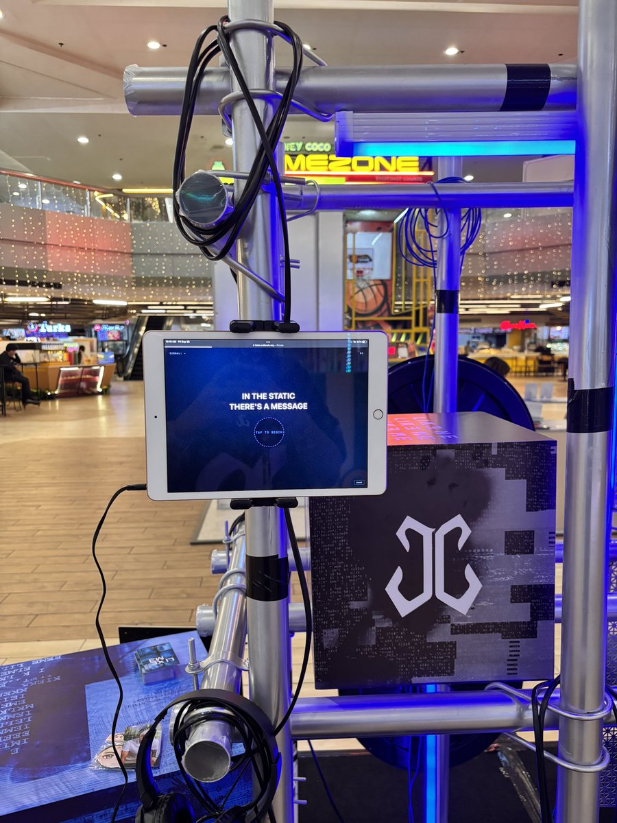 milesawaaaayyy's tweet photo. @sb19cullenels managed to turn JCβs βLike Meβ into a physical space. The whole listening booth activation is purely JOSH CULLEN. π
Congratulations and thank you for this experience. β¨ so much love for the houses! π
#NextWaveAmplified
#TheRippleProject
#JOSHCULLEN @JoshCullen_s https://t.co/NjezZdzlmk