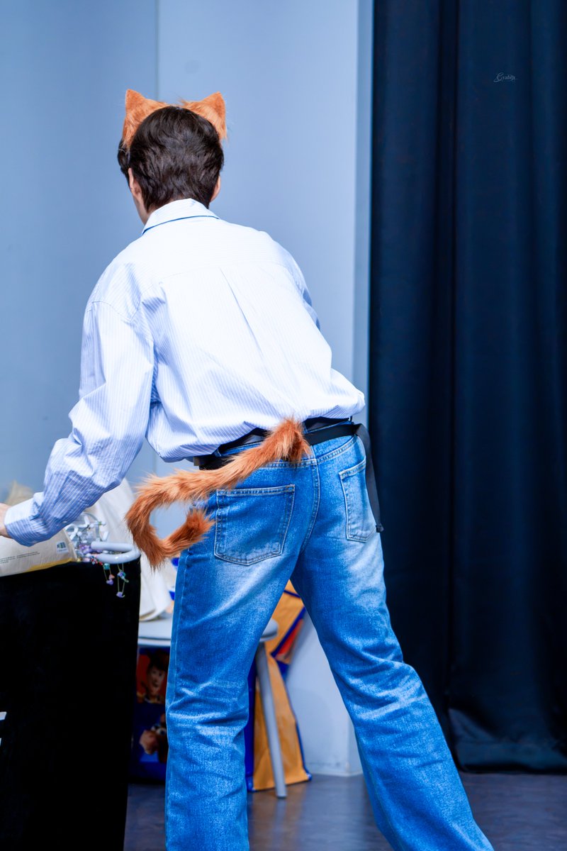 syabto1's tweet photo. 260923 제이제이 뮤즈 팬사인회 - 조민규  

꼬리 보여! (ˆ ̳ , ̫ , ̳ˆ)"੭

#조민규 #CHOMINGYU #포레스텔라 #forestella https://t.co/DQGhijeGRj