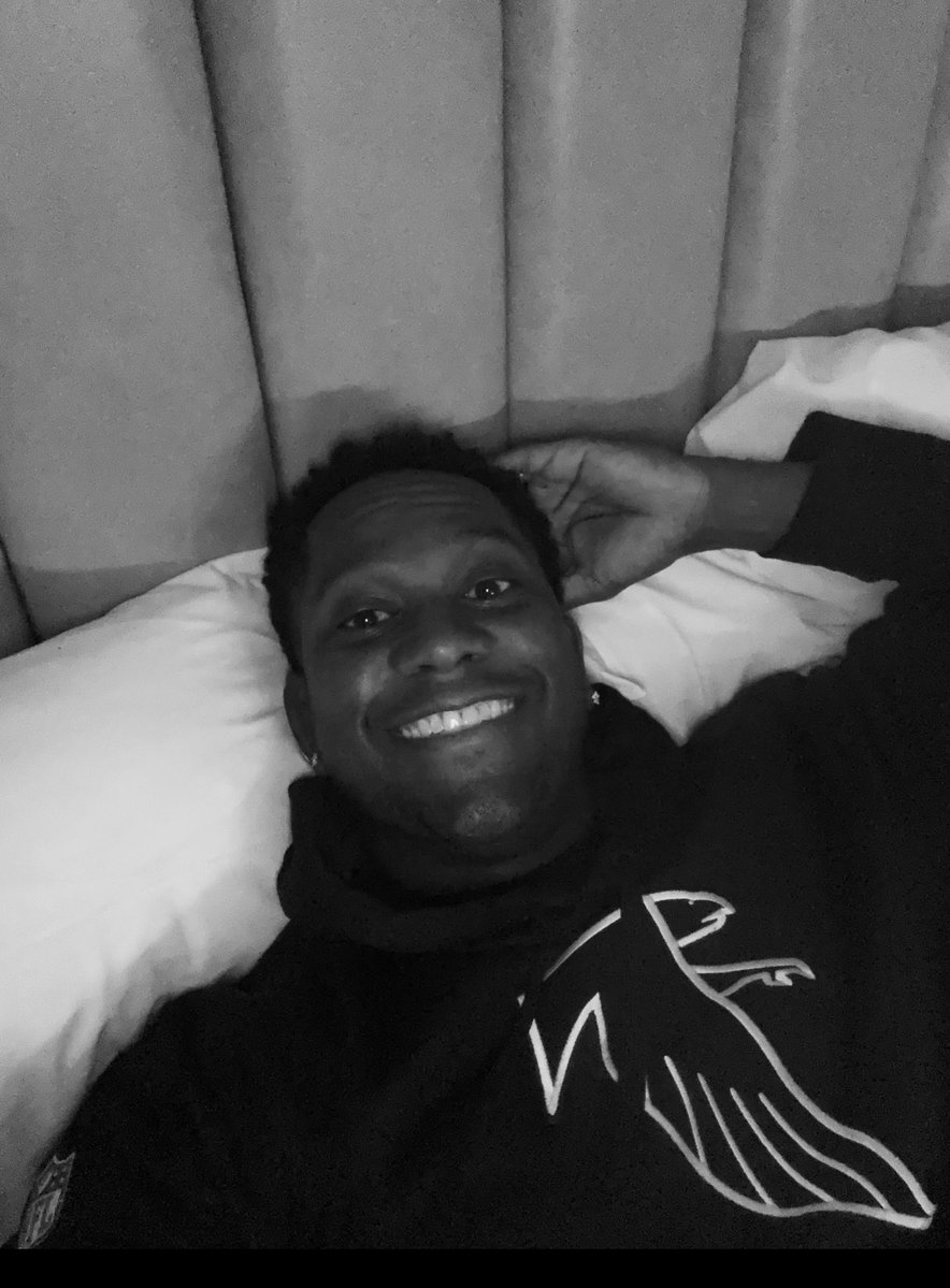 HDouglas83's tweet photo. See you in the morning @msmallmon @UnSportsESPN @FreddieandHD @ESPNRadio https://t.co/EIzw0zoFlG