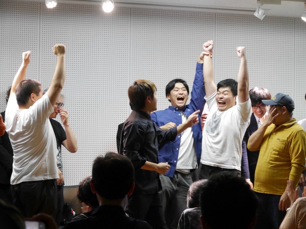 DSP554432's tweet photo. さとこーさんがポイント追加剥奪されそうになった時の
喜びすぎな僕・しがゾンくん・ひこうきさん

 #秋田730LIVE https://t.co/wlWke1eOxP