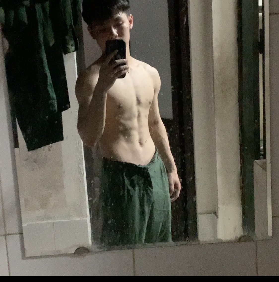 Lvhl3107's tweet photo. Hola-nơi tình yêu kết thúc🫨😵 https://t.co/nILKv6B6vh