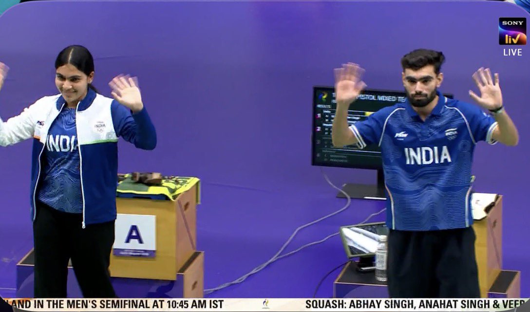 TheKhelIndia's tweet photo. SURUCHI &amp; KAMALJEET ARE ASIAN GAMES CHAMPIONS IN SHOOTING! 🏆🥹

- Wins Gold Medal in 10m Air Pistol Team 🏅 https://t.co/47gZ7SJr9A