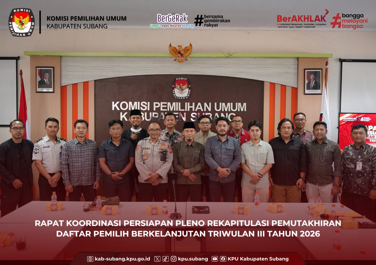 KpuSubang40202's tweet photo. #TemanPemilhi, KPU Kabupaten Subang melaksanakan Rapat Koordinasi Persiapan Pleno Rekapitulasi Pemutakhiran Daftar Pemilih Berkelanjutan (PDPB) Triwulan III Tahun 2026 pada Kamis (24/09/2026).

@KPU_ID 

#KPUMelayani https://t.co/IulXDDf6Zm