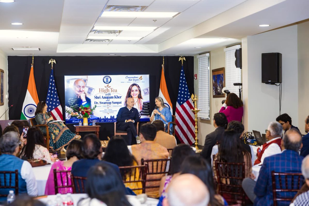 IndiainAtlanta's tweet photo. 🇮🇳 India in Atlanta 🇺🇸

🔹Fireside Chat with Shri Anupam Kher and Dr. Swaroop Sampat Rawal.

🔹The Consulate General of India in Atlanta was delighted to welcome Shri @AnupamPKher and Dr. @YoSwaroop for an informal, insightful conversation on cinema, acting, theatre, education, and life lessons.

🔹The evening was also graced by the presence of Hon’ble Speaker of the West Bengal Legislative Assembly, Shri Rathindra Bose (@rathindraOFC).