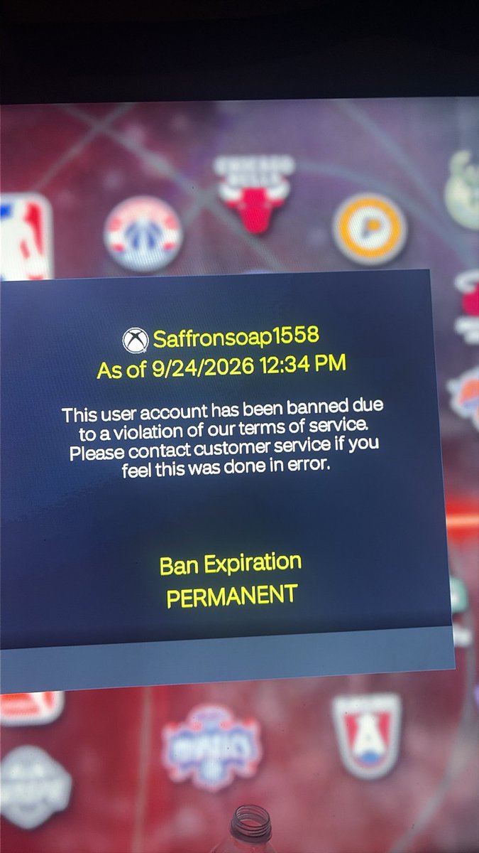 DonnieMcfarlen's tweet photo. @NBA2K I didn’t even cheat i play fair i dont own a single 3 party device https://t.co/8rBYAQUxtg