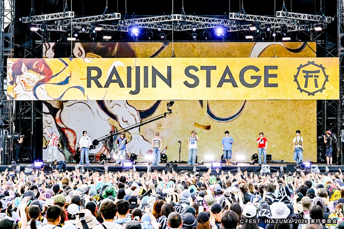 FEST_INAZUMA's tweet photo. ⚡雷神STAGE⚡
MAZZEL
https://t.co/CHsAN9VMCd

▼SET LIST
01 HERO SUIT
02 King Kila Game
03 J.O.K.E.R.
04 Get Up And Dance
05 So Strawberry
06 K&amp;K
07 Parade

#フェストイナズマ
@mazzel_official #MAZZEL https://t.co/At4hmK4WCk