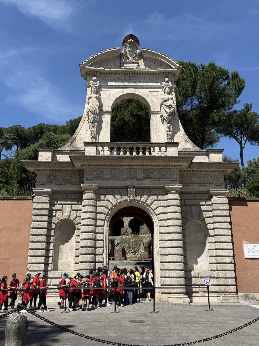 h3ihjx's tweet photo. memories
イタリア🇮🇹ローマ https://t.co/l9M5gmU5Ej