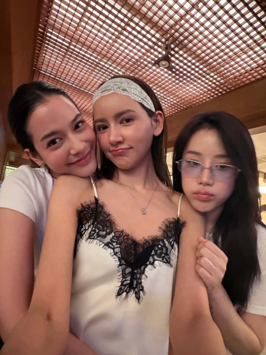 iceamenaa's tweet photo. ช่วงนี้งับ https://t.co/EaRJsf1QaQ