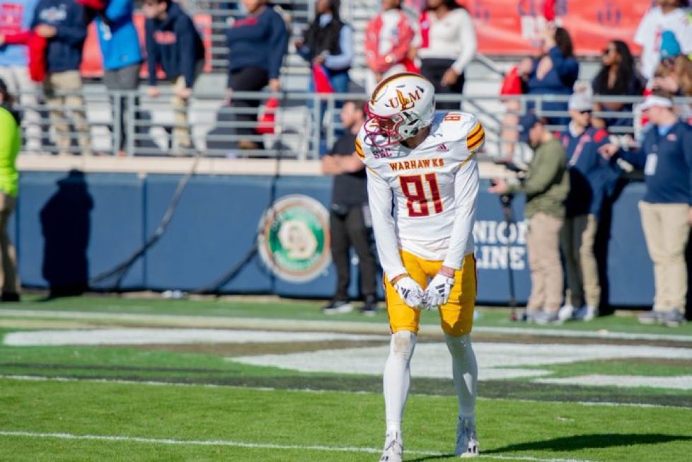 TheRedZoneCoach's tweet photo. 🚨 Alabama Rays Post Grad Former D-1 Players available 🚨 

QB @CashTurner8 D-1 bounce back 

WR @john_barr9 D-1 Bounce back 

Recruiting coordinator: @TheRedZoneCoach 

Have any questions or interest Get @ Me or @LilphamMatt_QB https://t.co/CMLaXUtLX8
