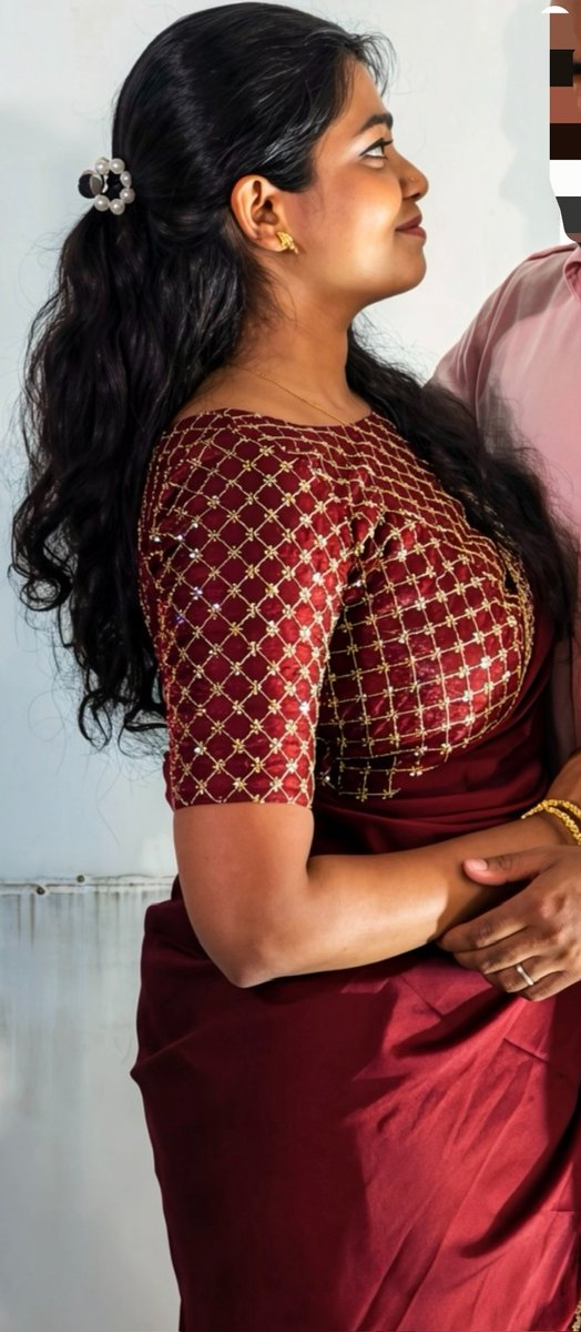 auntyveriyans1's tweet photo. Swipe >> 4 pics eruk..MUST SEE 🥵 Molai pics
Follower frnd peru Sindhu...paaahh enama molai and thoppul le finger paniten eruken di un purushan 4th picle...ayooo....Tivudiya munda Sindhu..un purushan munaadi un molai naduvule en karutha sunniye vech nala adikanam di punda mavale...un moonjila kanji therika vidanum di un kathula ne oru Tivudiya munda di solite una ookanum.. un moonja patha matum poolu natukitu thudikuthu di munda un moonja pathukite un pundaila ookanum sh kandipa iva moonji iva voice moaning ku lam few mins laye  kanjii kakidum Bothai munjiii 🥵