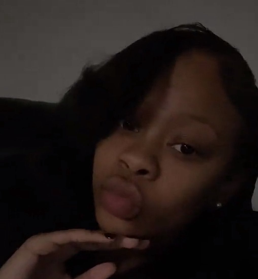 lightskinlovee3's tweet photo. #dsl #lipfetish https://t.co/fHApXAMfBI