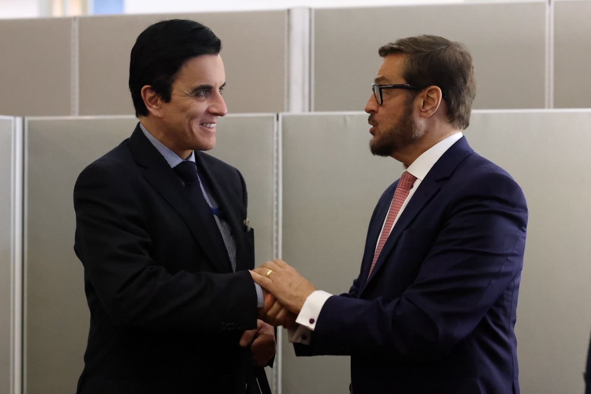 plasenciafelixr's tweet photo. El día de hoy, en la ciudad de Nueva York, nos reunimos con el Canciller de la República del Perú, Carlos Espá, en el marco del proceso de restablecimiento de relaciones bilaterales entre nuestros países.

Ambos coincidimos en la importancia de fortalecer los vínculos históricos que unen a nuestros pueblos y de seguir dando pasos sólidos en la consolidación de esta nueva etapa de relacionamiento, basada en el respeto mutuo y la voluntad de construir una agenda común de desarrollo para las Américas.