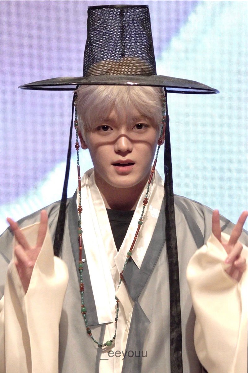 cor_sama's tweet photo. 새색시 잡아묵자 https://t.co/TFQ6NcCCrS