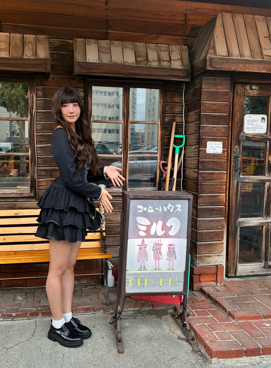 a7runo_x's tweet photo. そういえば昨日お友達とずっと行きたかった喫茶店に行ってきたのー♬♬
メニューはもちろん猫ちゃんもいて最高な時間を過ごせたんだー（ ܸʚ̴̶̷̷⩊ʚ̴̶̷̷ ܸ） https://t.co/fMJ6WV04cn