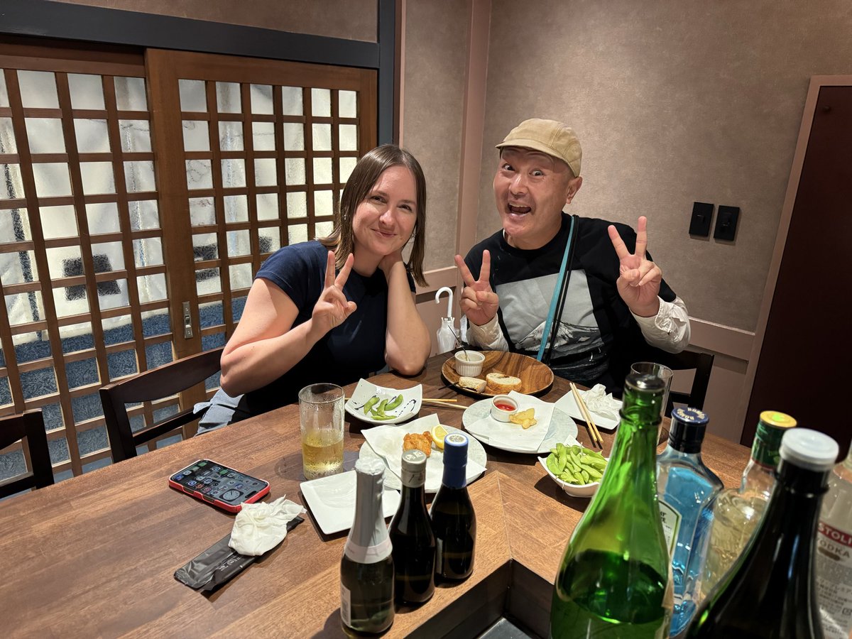 HamamatsuMDeaf's tweet photo. 昨晩は
イスラエル🇮🇱からの観光客さん
の手話ガイドを務めました
#手話芸人 より https://t.co/enAlsy9L58