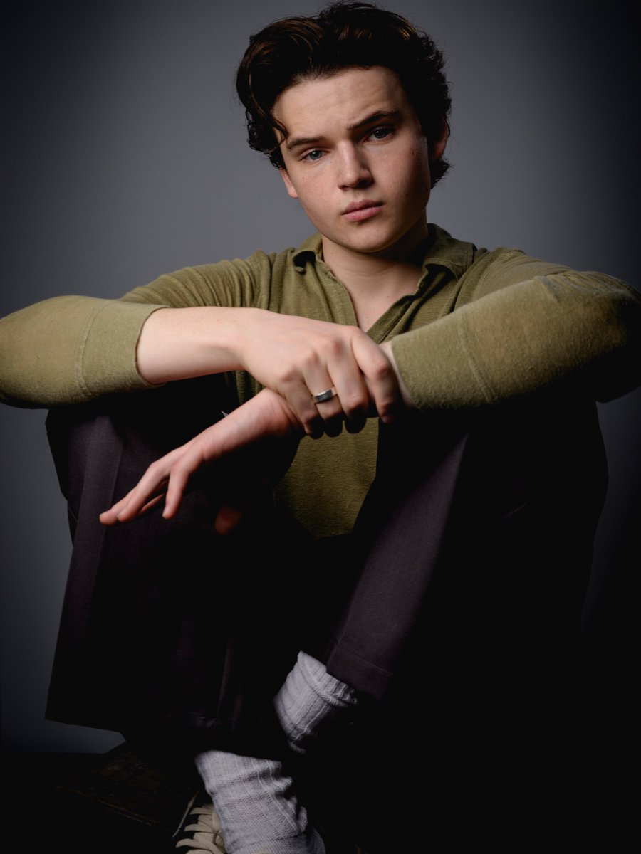 westerosies's tweet photo. Happy 18th Birthday to Benjamin Evan Ainsworth! https://t.co/EnfCSv69yW