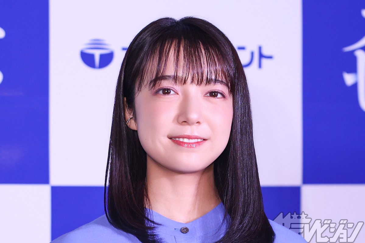 thetvjp's tweet photo. #上白石萌音、CM撮影で「15秒に4人の先生」
異国風の撮影秘話とプライベートの“循環型”な一面

▼記事の続きはこちら
https://t.co/KWLcNF73mV

#太平洋セメント #CM @mone_tohoent https://t.co/f1nBdZQHed