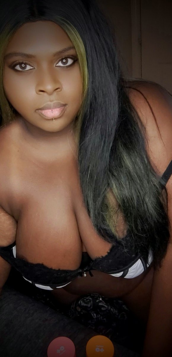 ChocolateMommyX's tweet photo. #uro #medicube #blackwoman #bigtits #bigtitsmom #thickasfuck #bigblacktitties #breedme #daddykink #Raceplay #bwwm #bbw #bleached #model #hornyasfuck #breedingkink #breedwhite https://t.co/DuZDF2RLLf