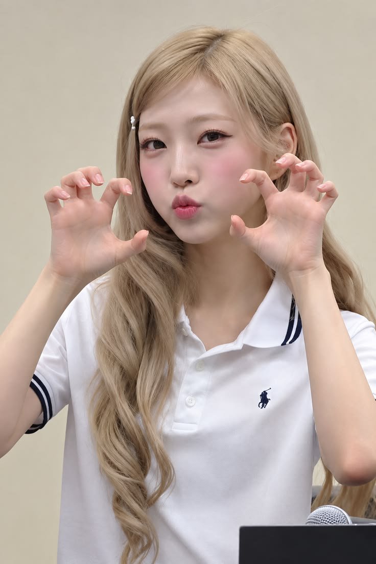 uoheart's tweet photo. rawr https://t.co/ehokrnAj0Y