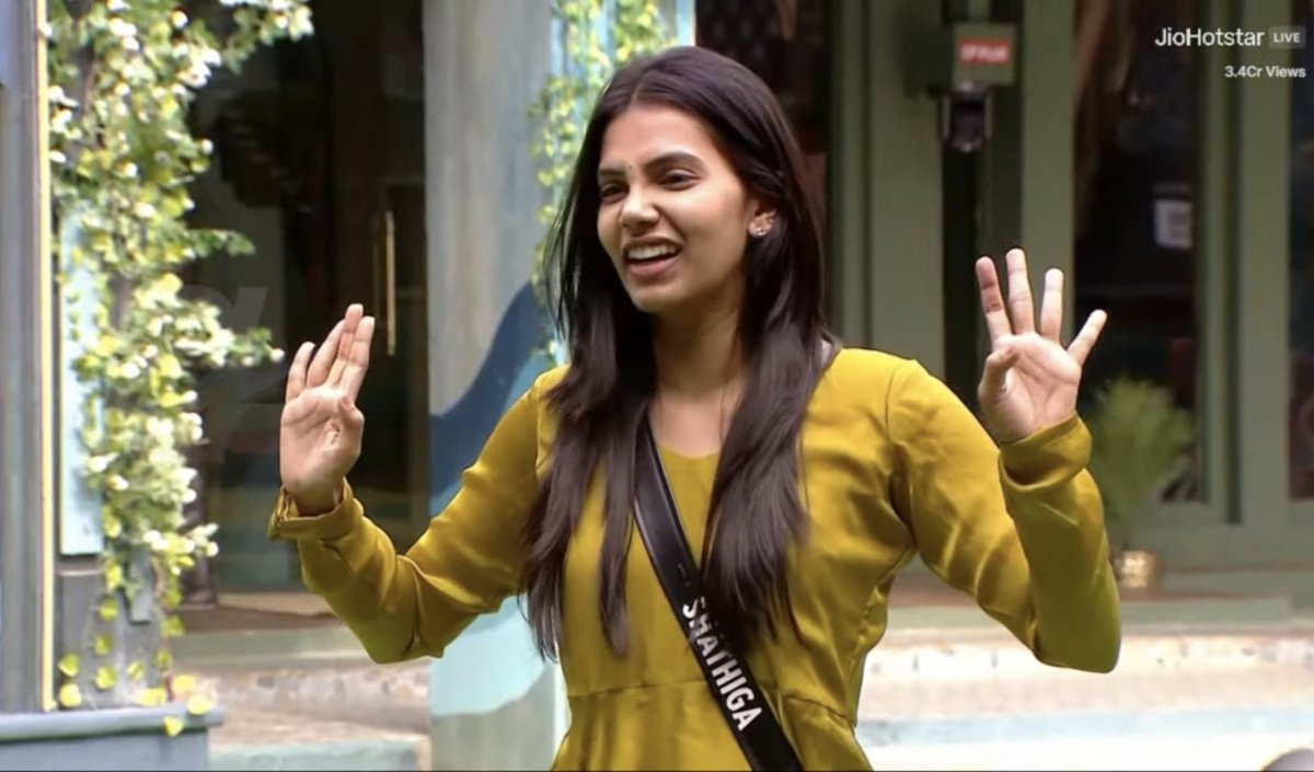 riyatwitz's tweet photo. I’ll always root for this girl. No matter what 🫶🏻✨️

#BiggBossTamil10 #Shathiga https://t.co/PGu4ZKTDzd