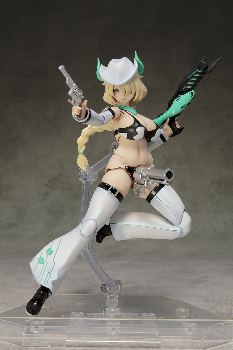 alphamax_figure's tweet photo. 【本日告知開始！】【AlienDress キャトル】

マシニーカ素体をベースに構築されたボディは、
シリーズの系譜を受け継ぎつつも、より健康的でボリューミーな肉感のバランスを追求✨

チャーミングかつ躍動感あふれるシルエットがキャトルの個性を最大限に引き立てます。

#DarkAdvent #美少女プラモ #浅井真紀 #saitom #alphamax