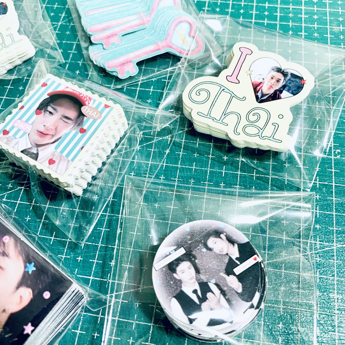 printniimind's tweet photo. ♡ รับผลิตของแจก งานไทย 🍓¨̮

งานสติกเกอร์ไดคัท 50% // 100%

เปิดรับออเดอร์  28/9 คิวว่างค่ะ💖🤏🏻

สั่งซื้อครบ 500฿ ขึ้นไปจัดส่งฟรี 🚖

#รับทำของแจกหน้าคอน
#รับทําของแจก #รับทําgiveaway 
#ตลาดนัดcortis #รับทําสติกเกอร์ 
#ตลาดนัดBUS #ตลาดนัดtreasure
#ตลาดนัดENHYEPN #ตลาดนัดRIIZE https://t.co/UgWV8JH80d