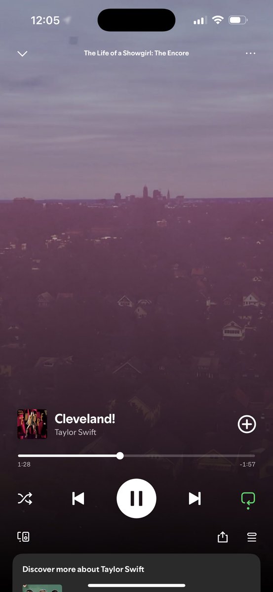 marissamonica17's tweet photo. This is the love of my life 😭❤️‍🔥🤭 #Cleavland! @taylornation13 @taylorswift13 https://t.co/FX7BtLPIue