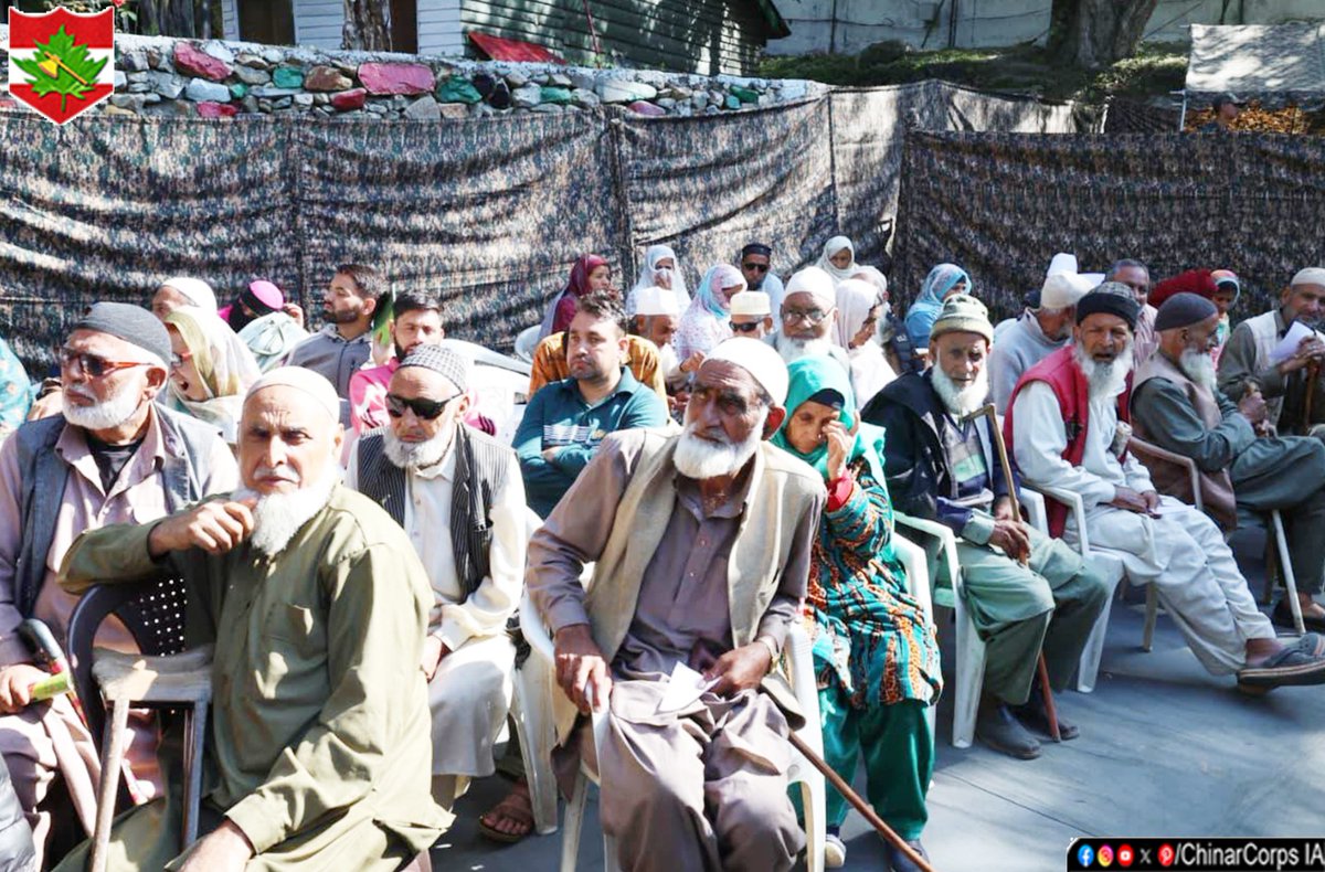 ChinarcorpsIA's tweet photo. Prepared to Serve. Committed to Care: #MegaEyeCamp

#OpDrishti accentuate the continued commitment of #IndianArmy towards extending specialised health care to the Awaam of #Kashmir.

The Indian Army continues to provide humanitarian assistance with dedication and empathy, strengthening the bond of trust with the people of Kashmir.

#WeCare
#ServingBeyondDuty
@adgpi
@dgafms_mod
@NorthernComd_IA
@MoHFW_INDIA
@OfficeOfLGJandK
@PRODefSrinagar