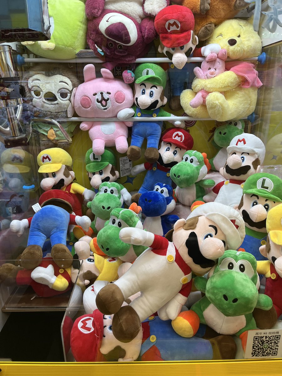 mikiya2010's tweet photo. 台湾のクレーンゲームはいろいろあるね
取れないけど… https://t.co/8u4vDlbKC9
