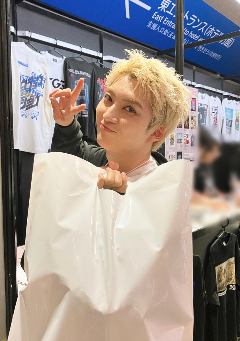 hideout_404's tweet photo. ／
🎮 #ハイドアウト404 で
初めて #TGS 行ってみた！（オマケ）
＼

📍TGSグッズショップ

📷️ガチ爆買い！

是非Vlog本編もご覧ください👀
https://t.co/RcuAsBOMJO

#TGS2026
#ユーキ
#たまたま404になったのでおすそわけ🎁 https://t.co/2ixv2pJyAx