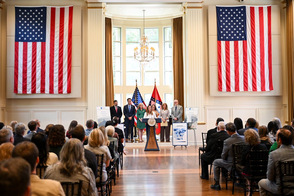 SarahHuckabee's tweet photo. Transforming rural health care starts long before a patient walks through hospital doors. 

Because of President @realDonaldTrump, @SecKennedy, and @DrOz, these RHTP grants will strengthen rural health care from the ground up for Arkansas families and communities. https://t.co/J8Ceb2FtWa