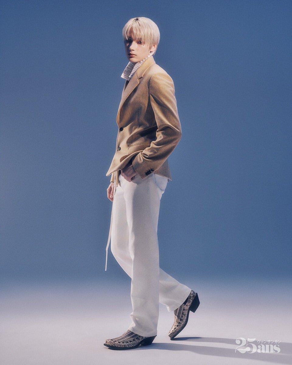L0VELYBEOMIE's tweet photo. hueningkai for 25ans!! 😍 he looks so good omgggg https://t.co/cQWe4te9qg
