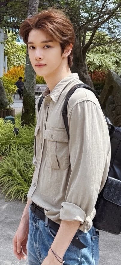 allforrann's tweet photo. คนที่หล่อสะอาดราศีจับขนาดนี้อะ คุณชาย bottega veneta ของชั้นมาก ๆ รักซองชานจัง y-y https://t.co/NKnFJAsymC