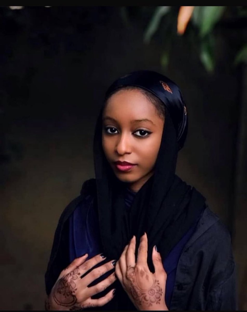 __fatiimmaah's tweet photo. Who will be my first Twitter boyfriend? https://t.co/3wcASWE4rA
