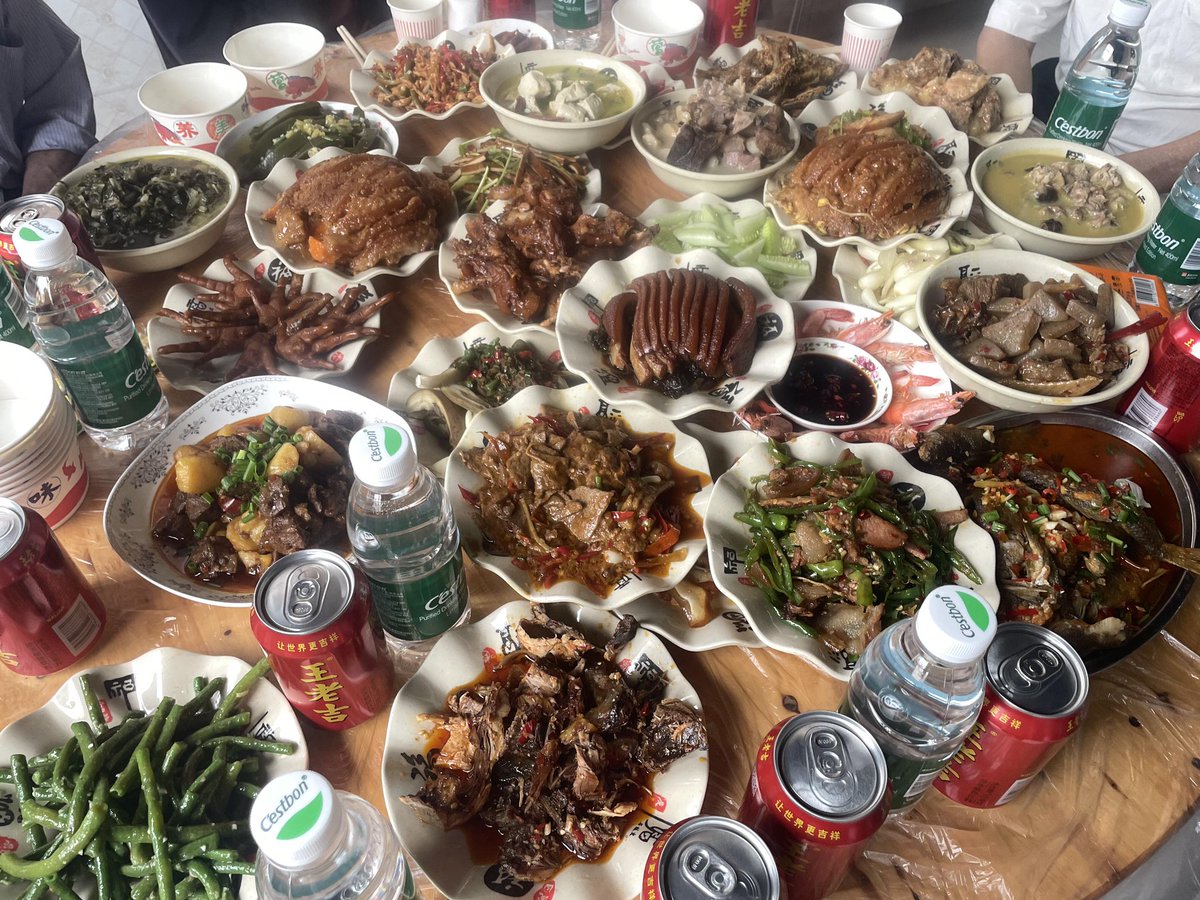 qqq99699's tweet photo. 暴风吸入 https://t.co/AekGnGx4bi