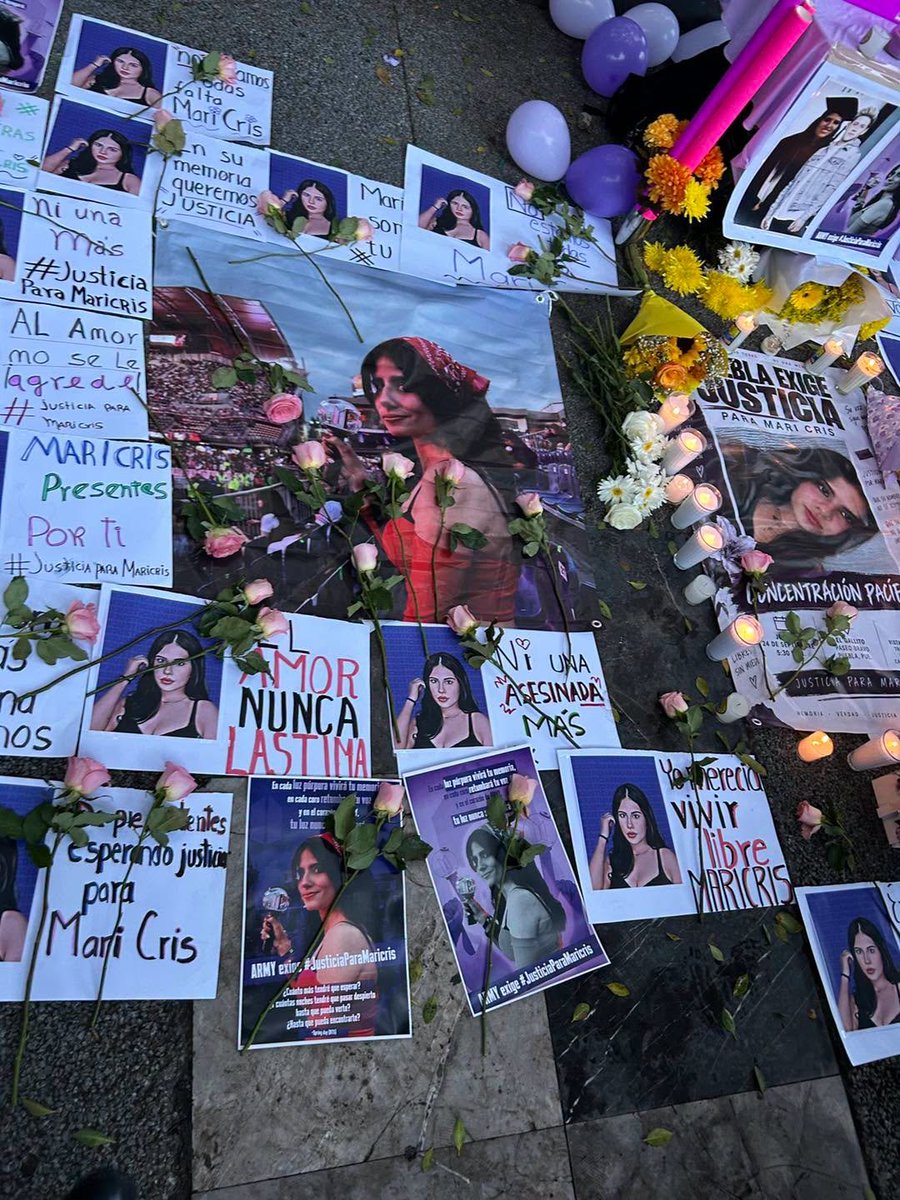LSRVeracruz's tweet photo. #Fotos | 🕊️ Puebla también se unió a las muestras de solidaridad por Maricris. En El Gallito, Paseo Bravo, se realizó una concentración pacífica para recordarla y exigir justicia
Fotos tomadas de: Las brujas del mar https://t.co/14ihMBPhAx