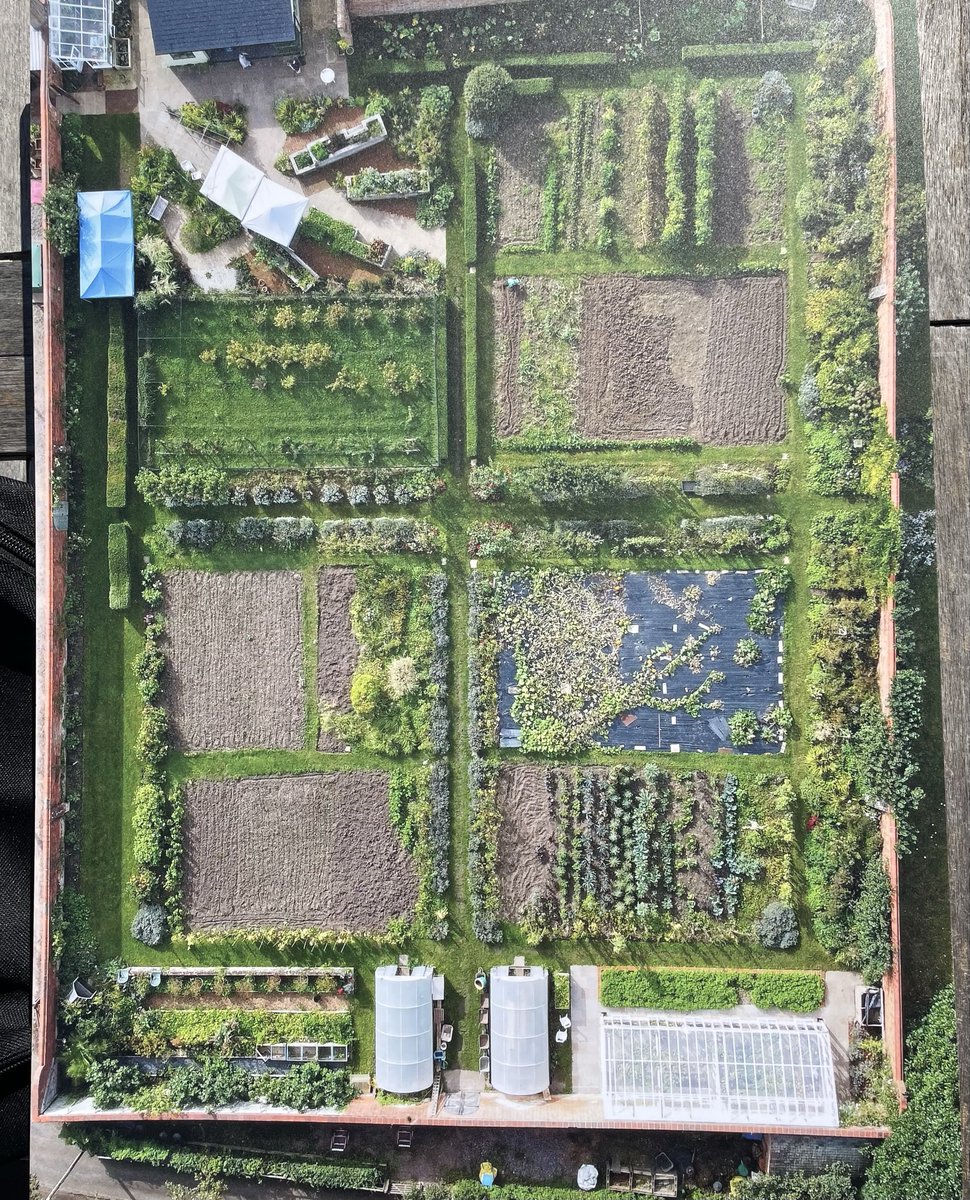 ReesDavidc's tweet photo. Parmoor 🌿🍇🌳🍐🍎 https://t.co/vVUdjn2ZWv