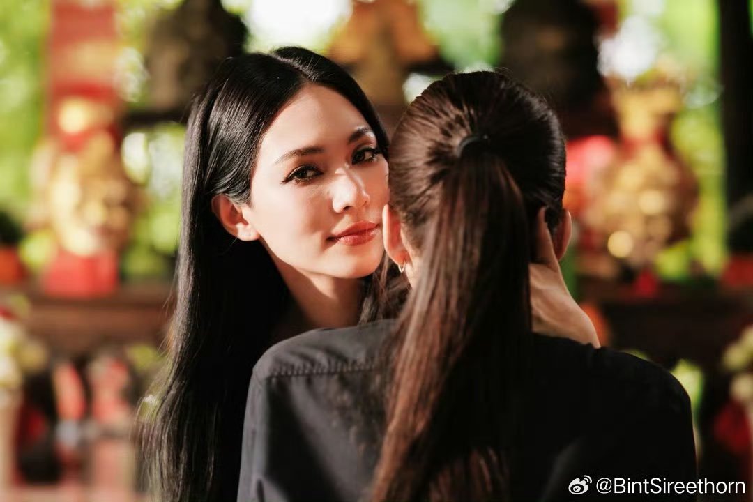 bintsireethorn's tweet photo. I've been watching gls for almost two years and didn't find anyone as my type until her 😭

#bintsireethorn
#thongsbaby
#khomkhlangtheseries https://t.co/LGIac7OHDD