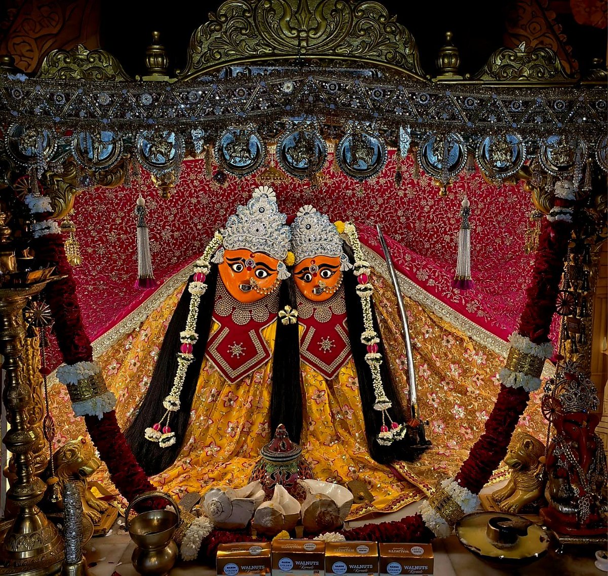 ChotilaTemple's tweet photo. આજના દર્શન 🚩 
ભાદરવા સૂદ ચૌદસ. શુક્રવાર.
તા. 24/09/2026.
જય માતાજી 🙏🏻 https://t.co/hq2r4HI5zx