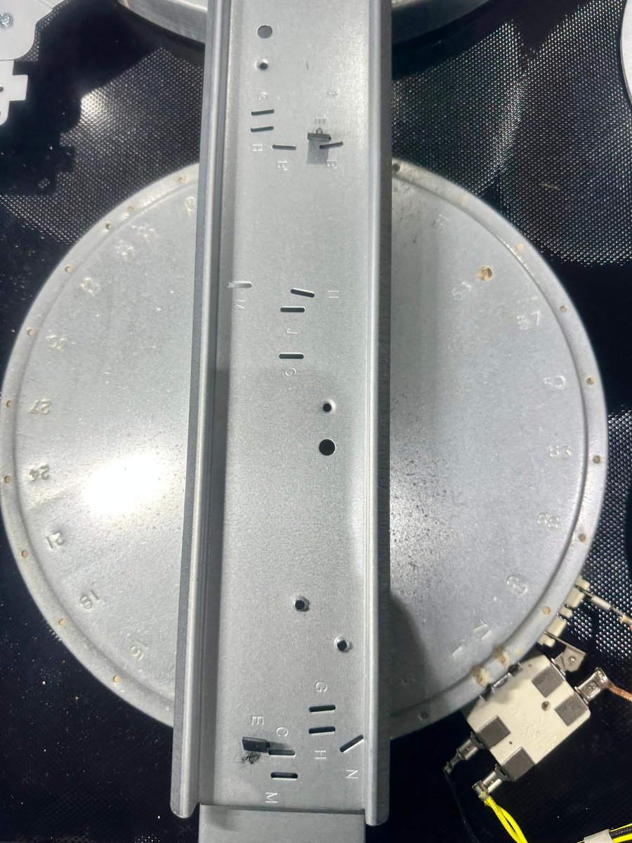 ACitywide's tweet photo. 🔥 Another electric stove repair completed in Toronto!

This Samsung range required a radiant heating element replacement. The old element was removed and a new one installed.

Need stove repair in Toronto &amp; GTA?
📞 416-436-3182
🌐 https://t.co/DhFWVHwDdW
#StoveRepair #Toronto https://t.co/4zsKscYjQR
