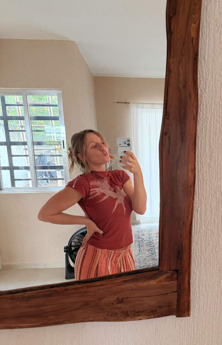 PureMollyx2zi's tweet photo. @JeffreyZish0uk How was your day been,I'm molly by name nice meeting you I love the way you are looking amazing https://t.co/pQgBqTEKGd